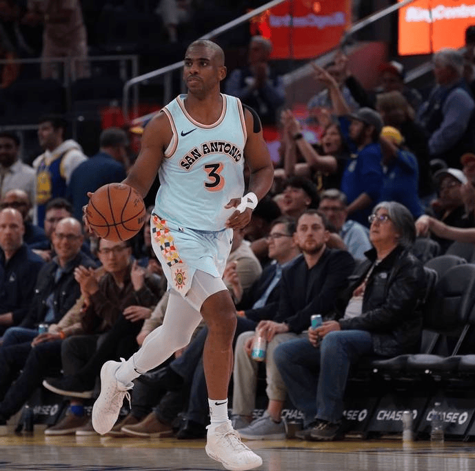 福建队力克掘金，保罗点燃赛场的简单介绍