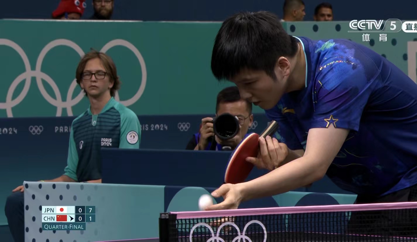 关于日本队力克英格兰队，樊振东高光表现的信息