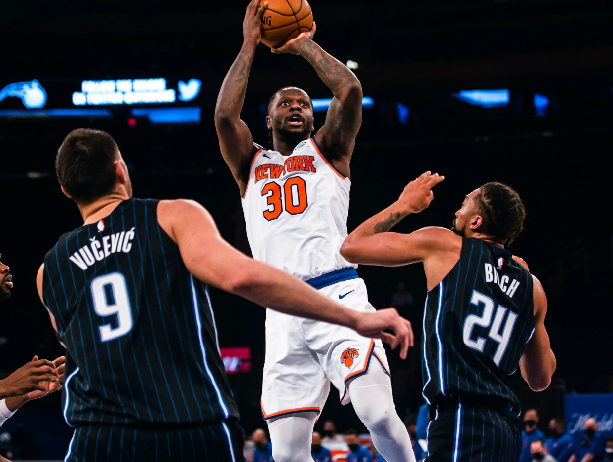 上海队逆转湖人,克莱惊艳四座 上海队逆转湖人,克莱惊艳四座