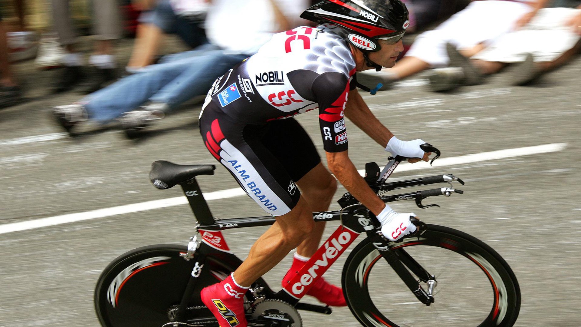 时间迷航中的两场鏖战,从巴斯托尼雪原到洪都拉斯雨林