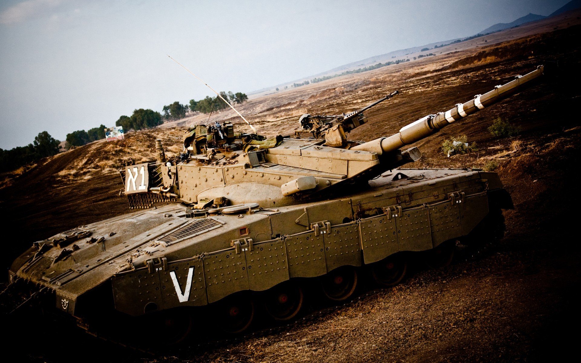 坚城之下，利刃出鞘